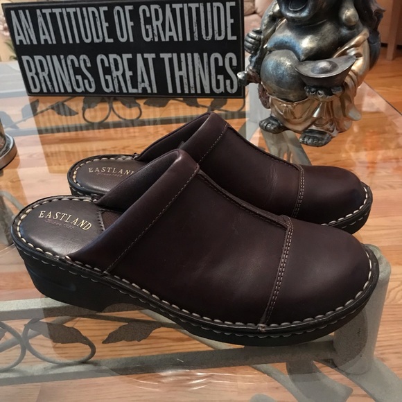 eastland leather clogs